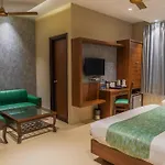 Hotel Amritsar International 2 Min Walk From Amritsar Bus Stand